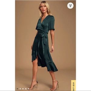 Lulu’s Green Faux Wrap Midi Dress